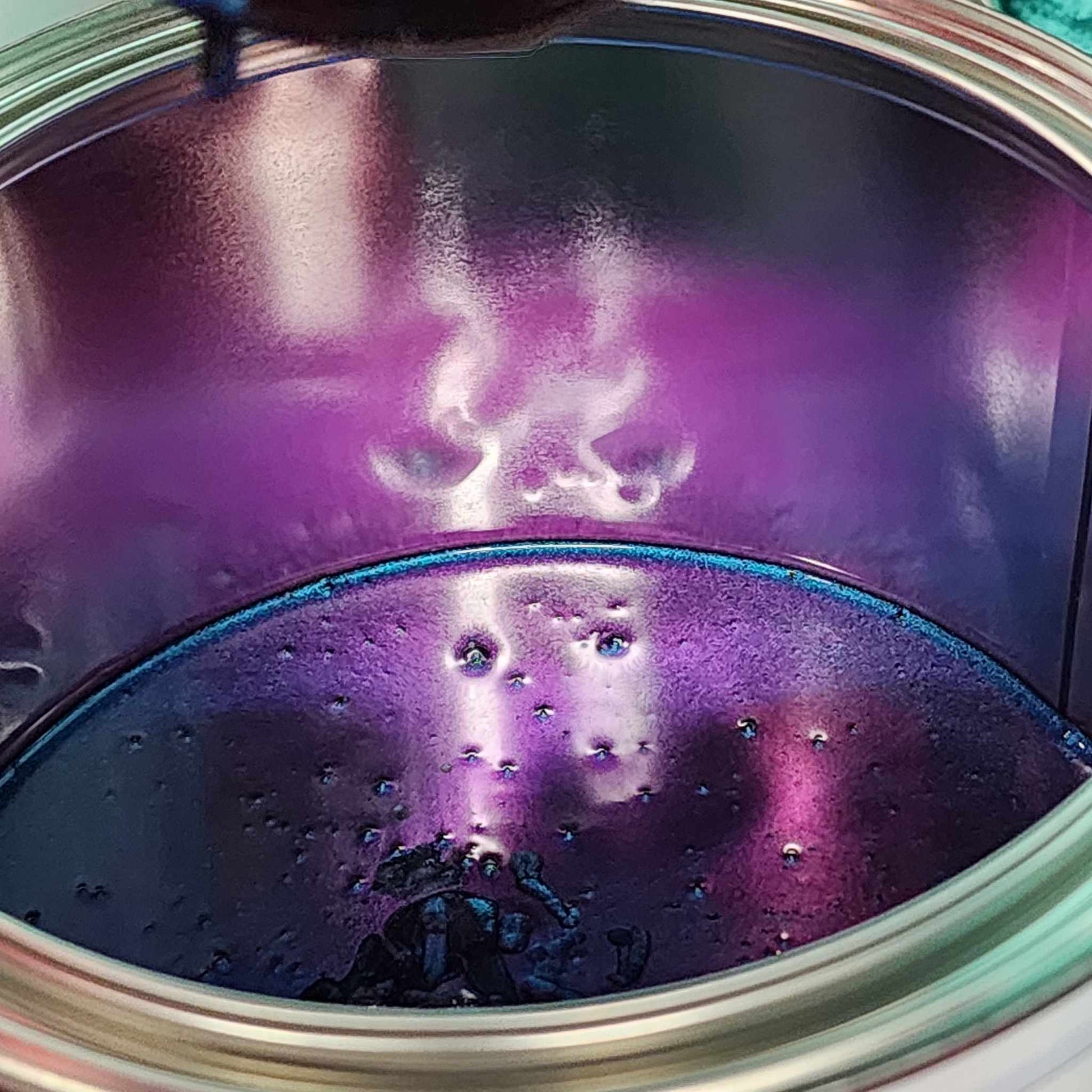 Blue to Purple Chameleon – Dynamic Color-Shifting Automotive Paint