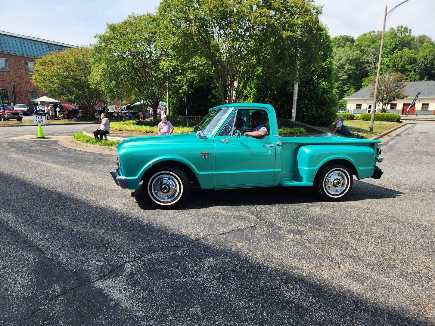 🔥 Rooster’s Custom Color – Pete’s Dragon