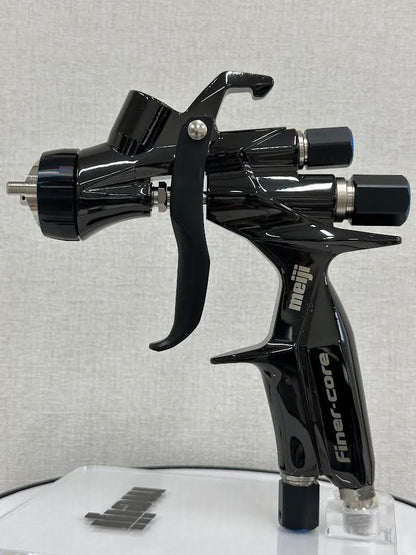 High-precision automotive spray gun with dynamic chamber and fine atomization – Meiji Black Edition